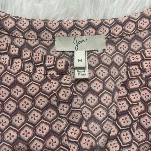 Joie Tashi 100% Silk Printed Powder Pink Short Sleeve Blouse Women’s Size Medium - Picture 4 of 9